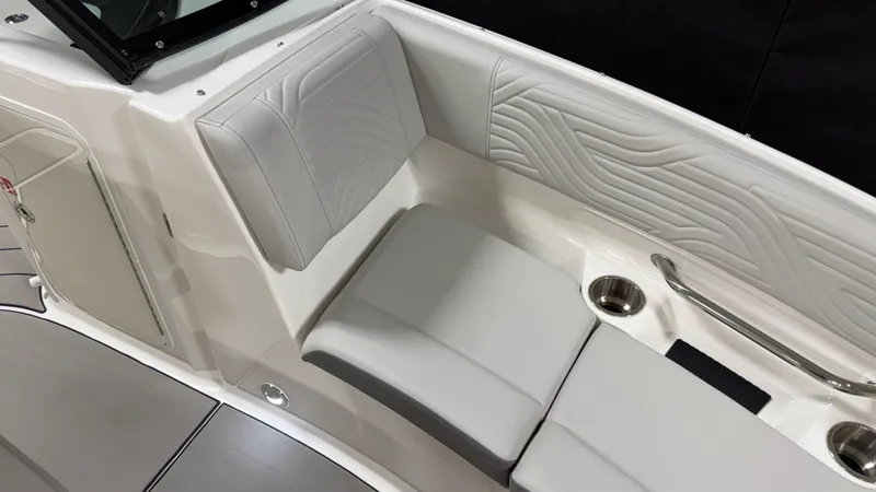 Slide: The Image of Sea Ray SDX 230 Surf 2026 - 87
