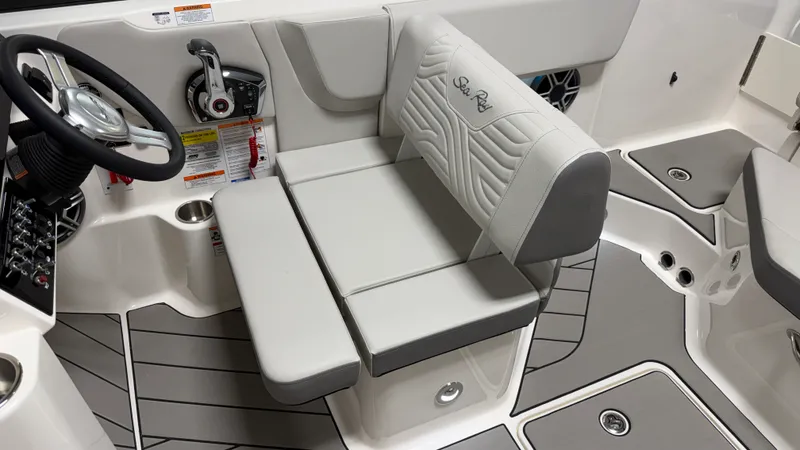Slide: The Image of Sea Ray SDX 230 Surf 2026 - 54