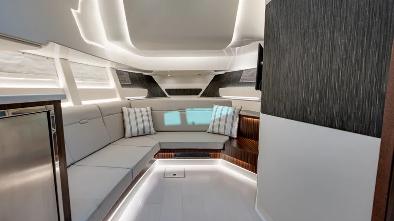 Slide: The Image of Sea Ray Sundancer 370 Outboard 2026 - 66