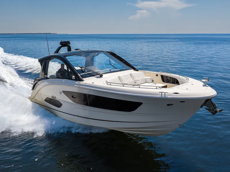 Slide: The Image of Sea Ray Sundancer 370 Outboard 2026 - 5