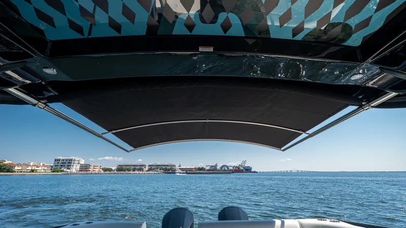 Slide: The Image of Sea Ray Sundancer 370 Outboard 2026 - 39