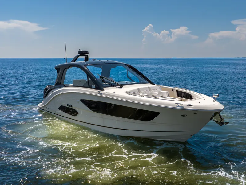 Slide: The Image of Sea Ray Sundancer 370 Outboard 2026 - 23