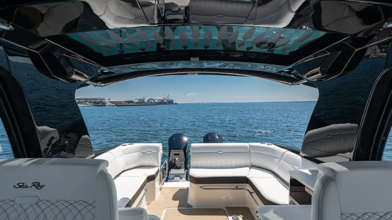 Slide: The Image of Sea Ray Sundancer 370 Outboard 2026 - 45