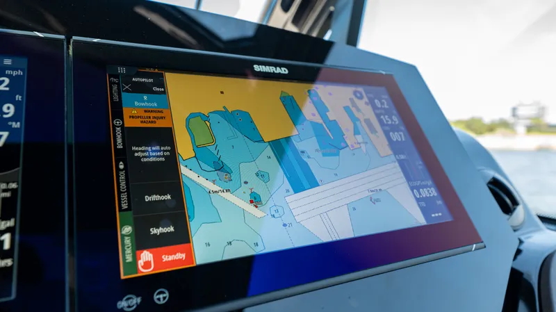 Slide: The Image of Sea Ray Sundancer 370 Outboard 2026 - 58