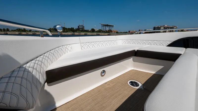 Slide: The Image of Sea Ray Sundancer 370 Outboard 2026 - 81