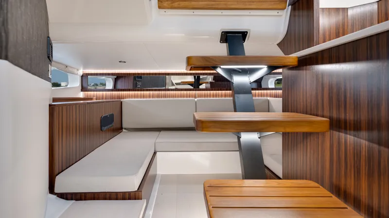 Slide: The Image of Sea Ray Sundancer 370 Outboard 2026 - 75