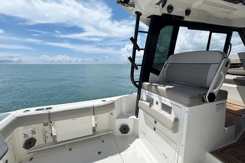 Slide: The Image of Boston Whaler 365 Conquest 2026 - 13