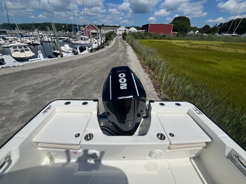 Slide: The Image of Boston Whaler 210 Montauk 2027 - 1