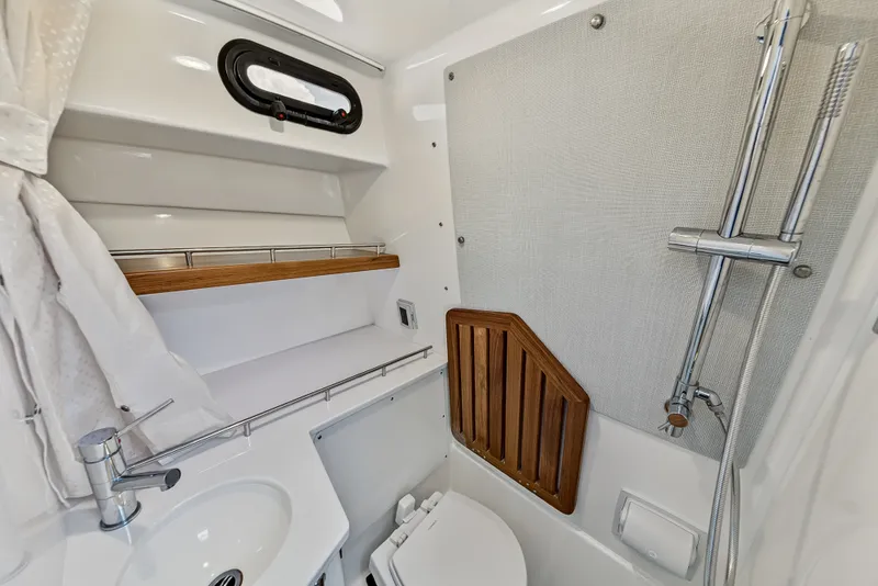 Slide: The Image of Boston Whaler 350 REALM 2025 - 32