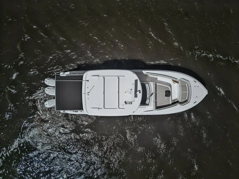 Slide: The Image of Boston Whaler 350 REALM 2025 - 25