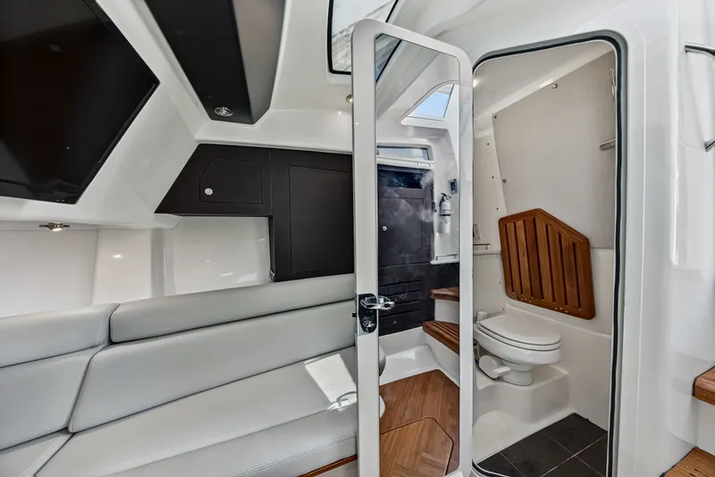 Slide: The Image of Boston Whaler 350 REALM 2025 - 33