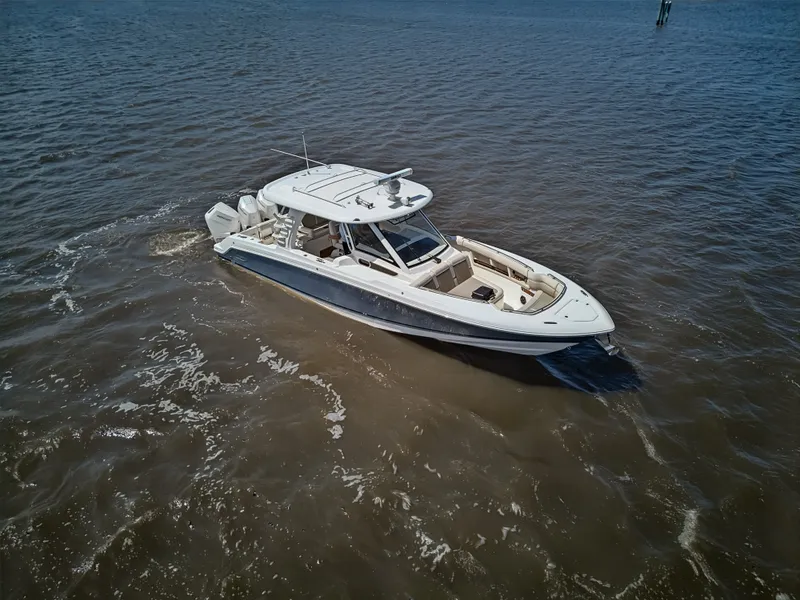 Slide: The Image of Boston Whaler 350 REALM 2025 - 17