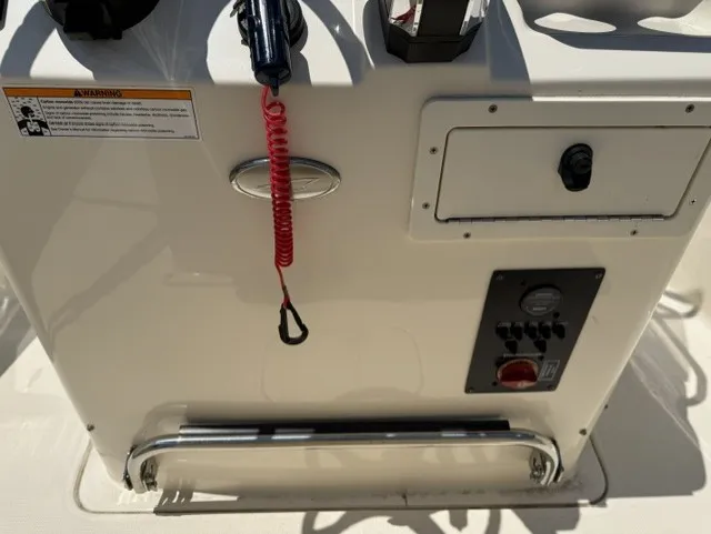 Slide: The Image of Scout 195 SPORTFISH 2023 - 5