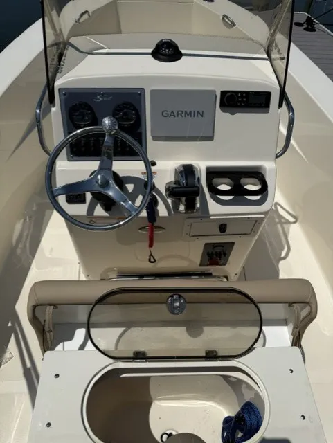 Slide: The Image of Scout 195 SPORTFISH 2023 - 4