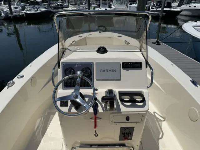 Slide: The Image of Scout 195 SPORTFISH 2023 - 2