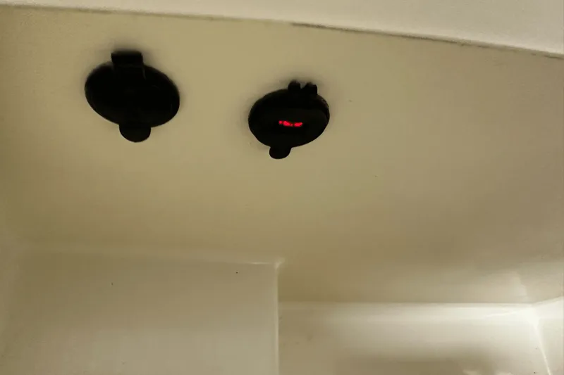 Slide: The Image of Chris-Craft 25 GT 2024 - 14