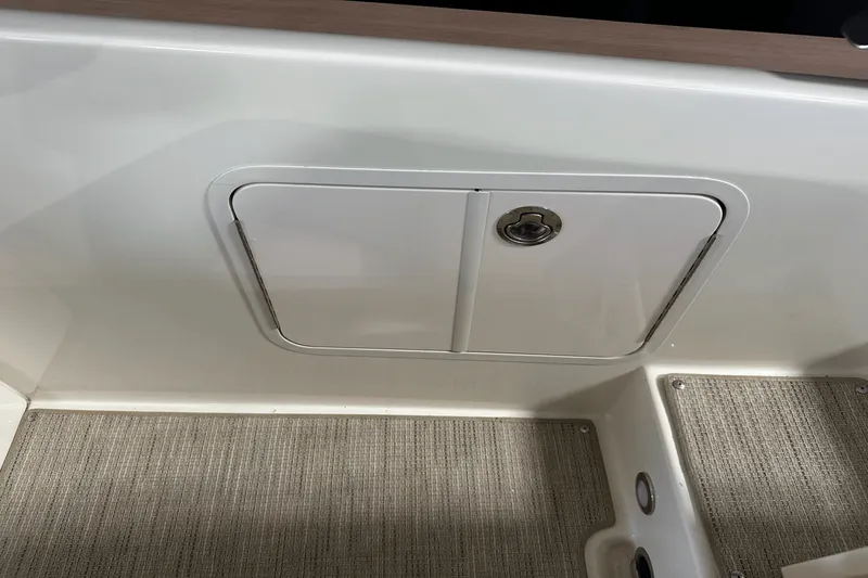 Slide: The Image of Chris-Craft 25 GT 2024 - 16