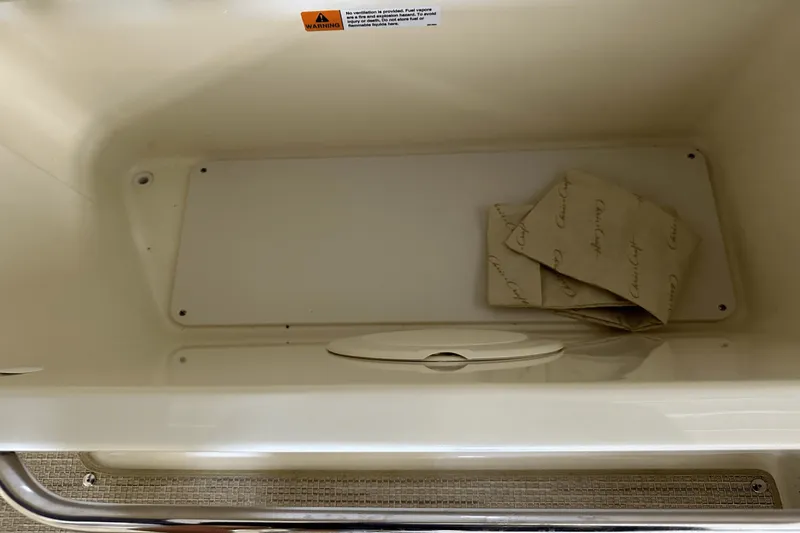 Slide: The Image of Chris-Craft 25 GT 2024 - 21