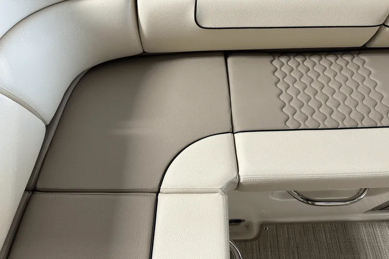 Slide: The Image of Chris-Craft 25 GT 2024 - 22