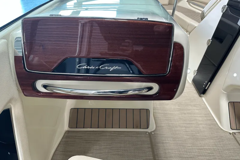 Slide: The Image of Chris-Craft 25 GT 2024 - 36