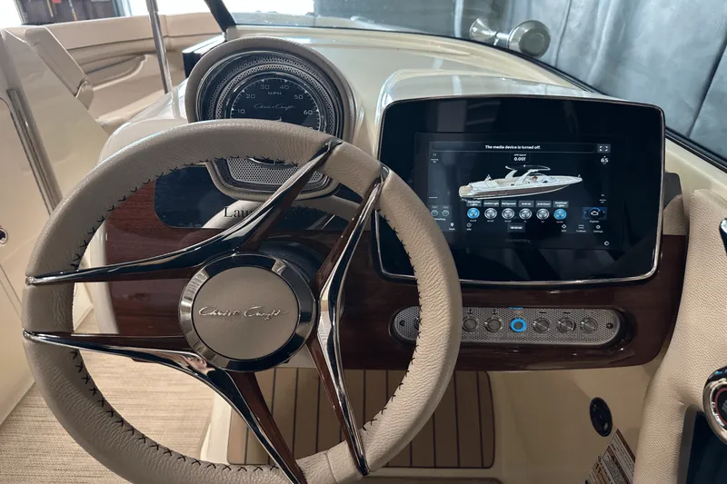 Slide: The Image of Chris-Craft 25 GT 2024 - 45