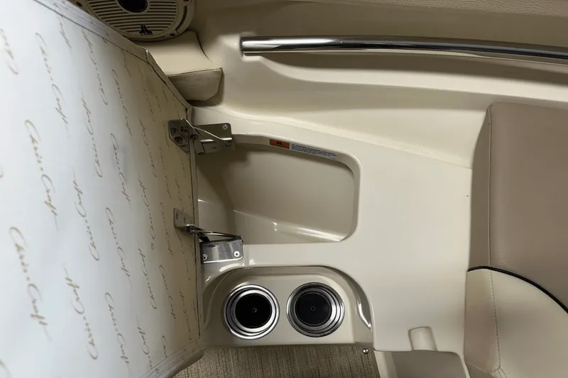 Slide: The Image of Chris-Craft 25 GT 2024 - 53