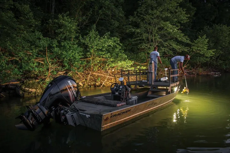 Slide: The Image of Tracker Grizzly 2072 CC Sportsman Kicker 2019 - 7