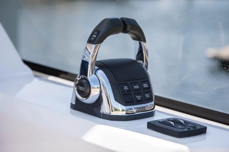 Slide: The Image of 2023 Keizer 42 boat throttle control and navigation system. - 14