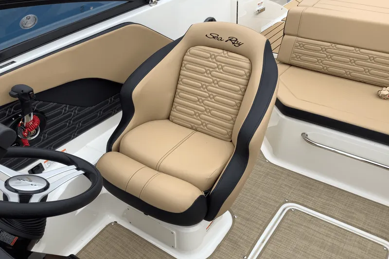 Slide: The Image of Sea Ray SPX 190 2025 - 23