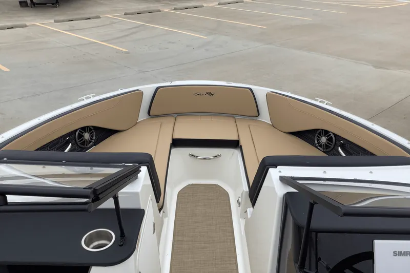 Slide: The Image of Sea Ray SPX 190 2025 - 25