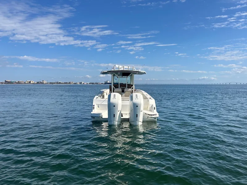 Slide: The Image of Boston Whaler 360 Outrage 2026 - 13