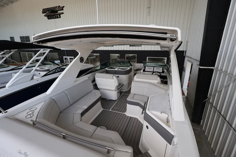 Slide: The Image of Sea Ray SLX 310 Outboard 2026 - 4