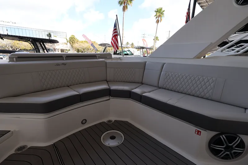 Slide: The Image of Sea Ray SLX 310 Outboard 2026 - 8