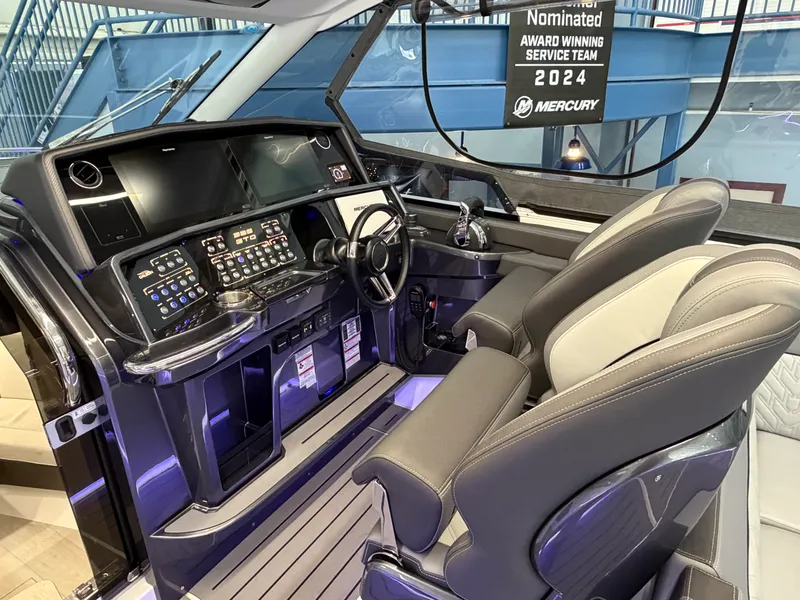 Slide: The Image of Galeon 325 GTO 2024 - 20