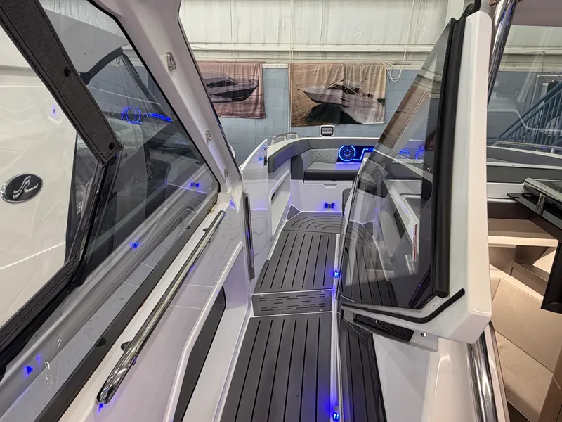 Slide: The Image of Galeon 325 GTO 2024 - 25