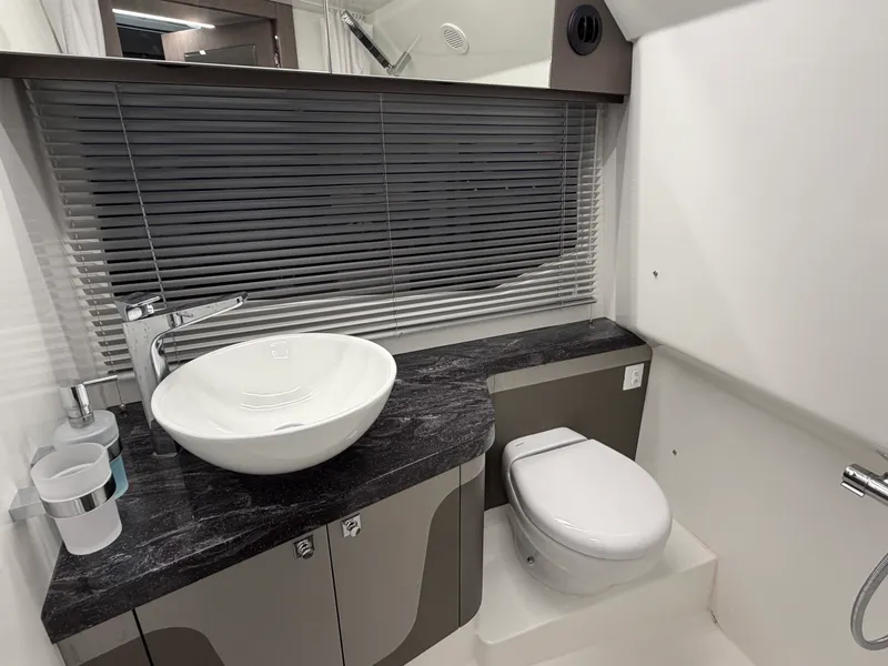 Slide: The Image of Galeon 325 GTO 2024 - 36