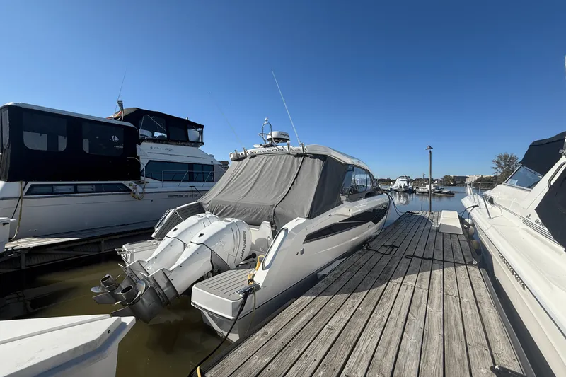 Slide: The Image of Galeon 325 GTO 2024 - 4