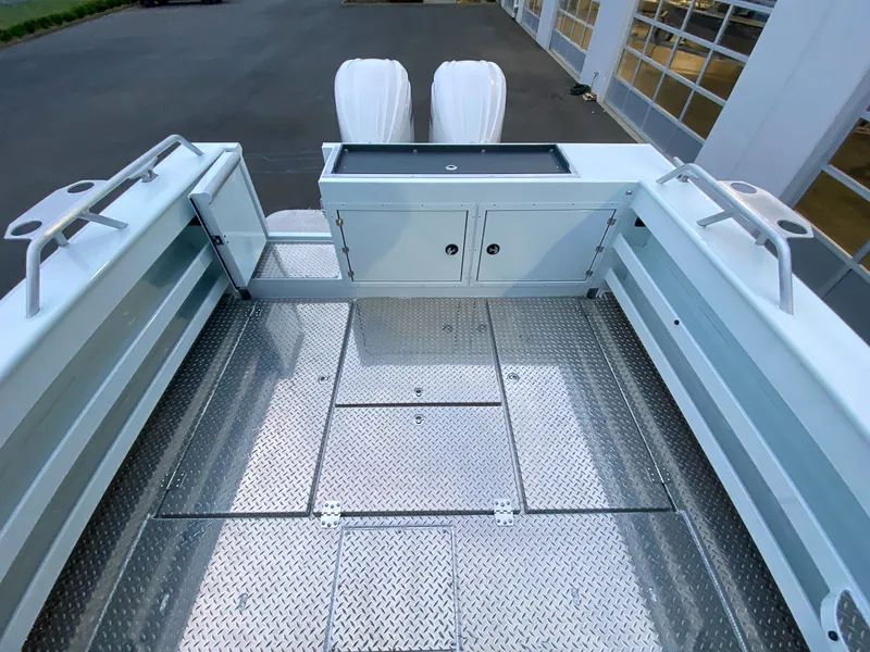 Slide: The Image of Hewescraft 290 Adventure 2025 - 15