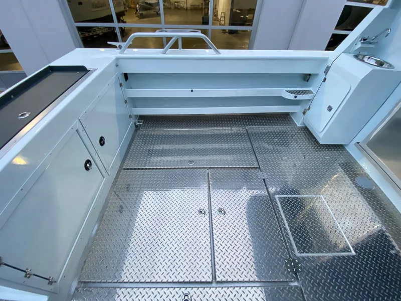 Slide: The Image of Hewescraft 290 Adventure 2025 - 16