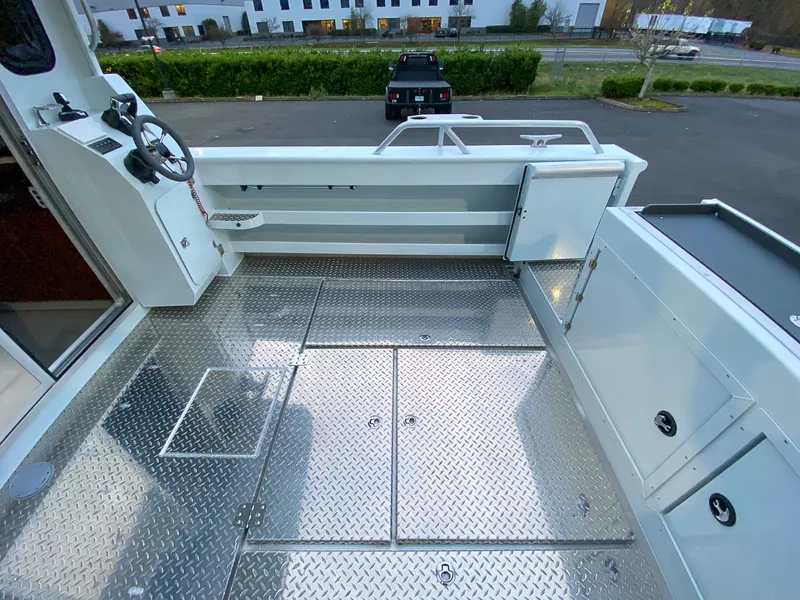 Slide: The Image of Hewescraft 290 Adventure 2025 - 17