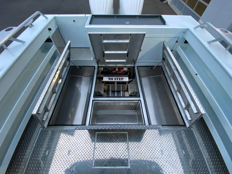 Slide: The Image of Hewescraft 290 Adventure 2025 - 19