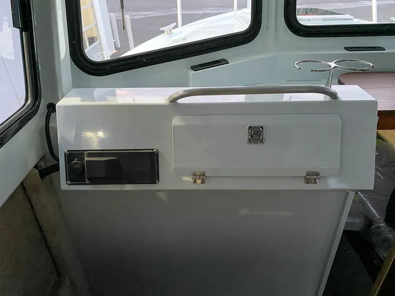 Slide: The Image of Hewescraft 290 Adventure 2025 - 28