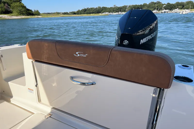 Slide: The Image of Scout 240 XSF 2026 - 10