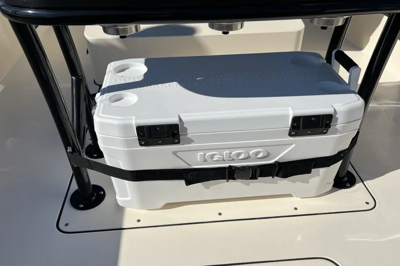 Slide: The Image of Scout 240 XSF 2026 - 14