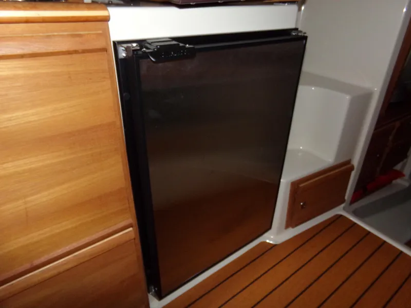 Slide: The Image of Ranger Tug R-27 2021 - 37