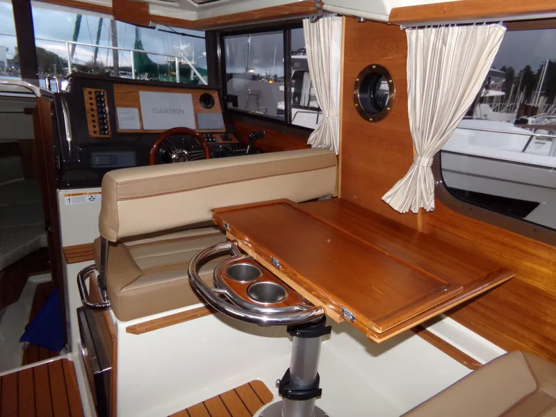 Slide: The Image of Ranger Tug R-27 2021 - 42