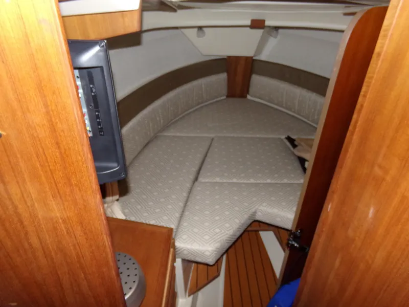 Slide: The Image of Ranger Tug R-27 2021 - 48