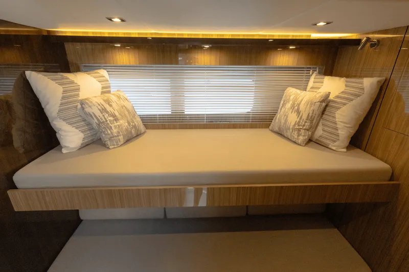 Slide: The Image of Cruisers Yachts 60 CANTIUS 2021 - 15