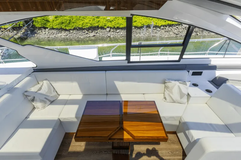 Slide: The Image of Cruisers Yachts 60 CANTIUS 2021 - 8