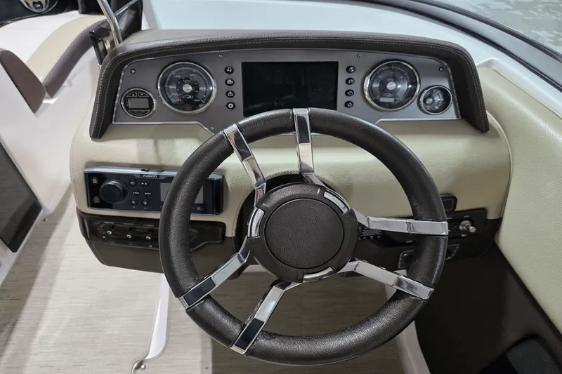 Slide: The Image of Regal 2500 2015 - 10